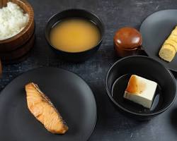 Desayuno Estilo Japonés Bajo en Sodio
